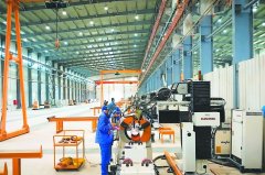 <b>砥砺奋进铸海外 转型冲破谱成长新篇</b>